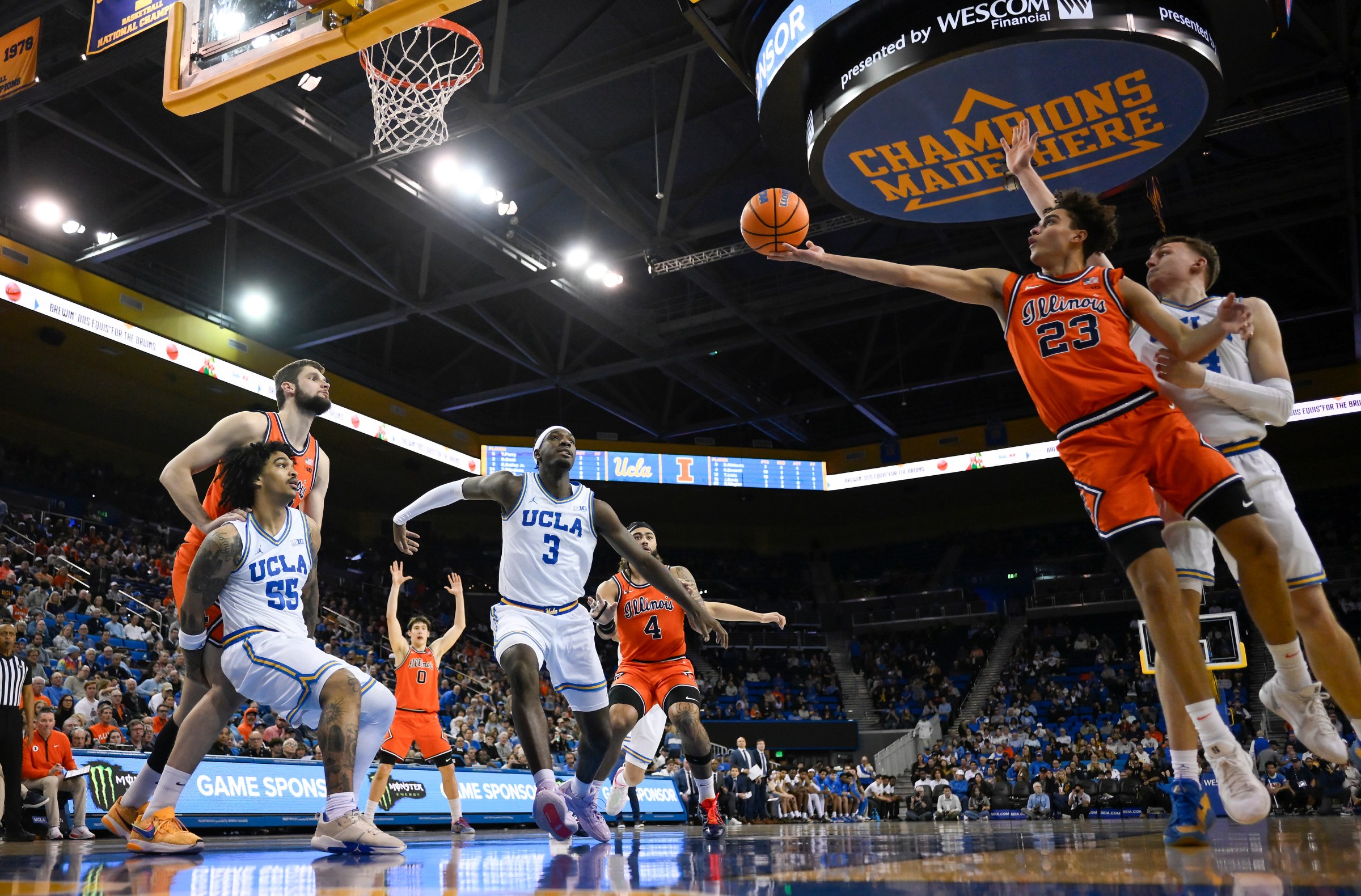 Mandatory Credit: Robert Hanashiro-Imagn Images