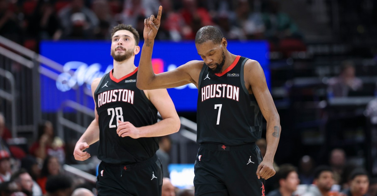 Rockets blowout the Kings at home, 128-97