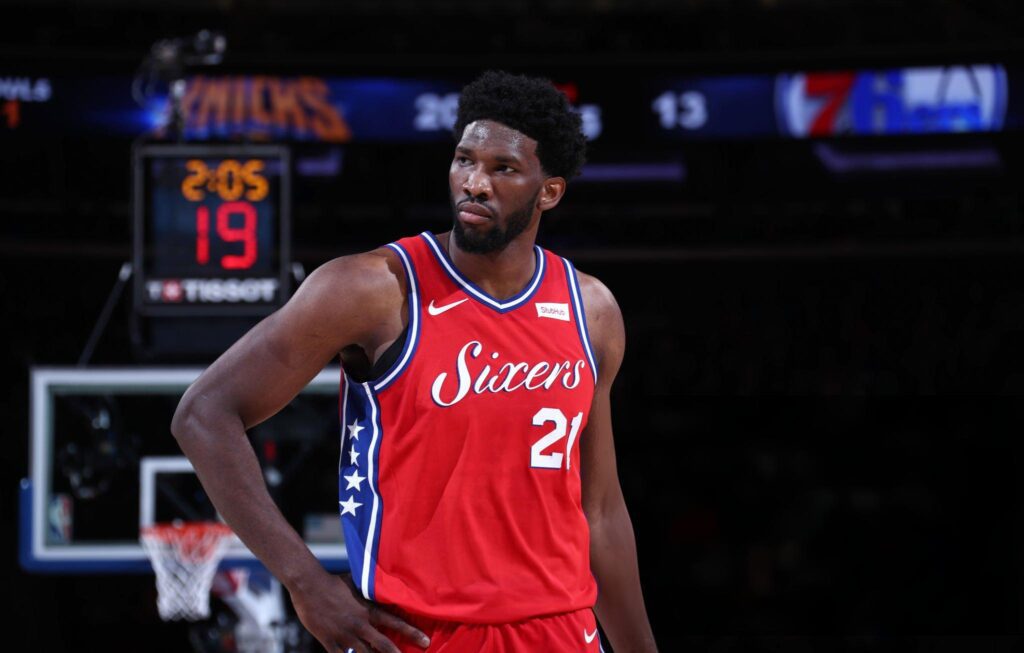 NEW YORK, NY - DECEMBER 25: Joel Embiid #21 of the Philadelphia 76ers during the game against the New York Knicks on December 25, 2017 at Madison Square Garden in New York City, New York. NOTE TO USER: User expressly acknowledges and agrees that, by downloading and/or using this photograph, user is consenting to the terms and conditions of the Getty Images License Agreement. Mandatory Copyright Notice: Copyright 2017 NBAE (Photo by Nathaniel S. Butler/NBAE via Getty Images)