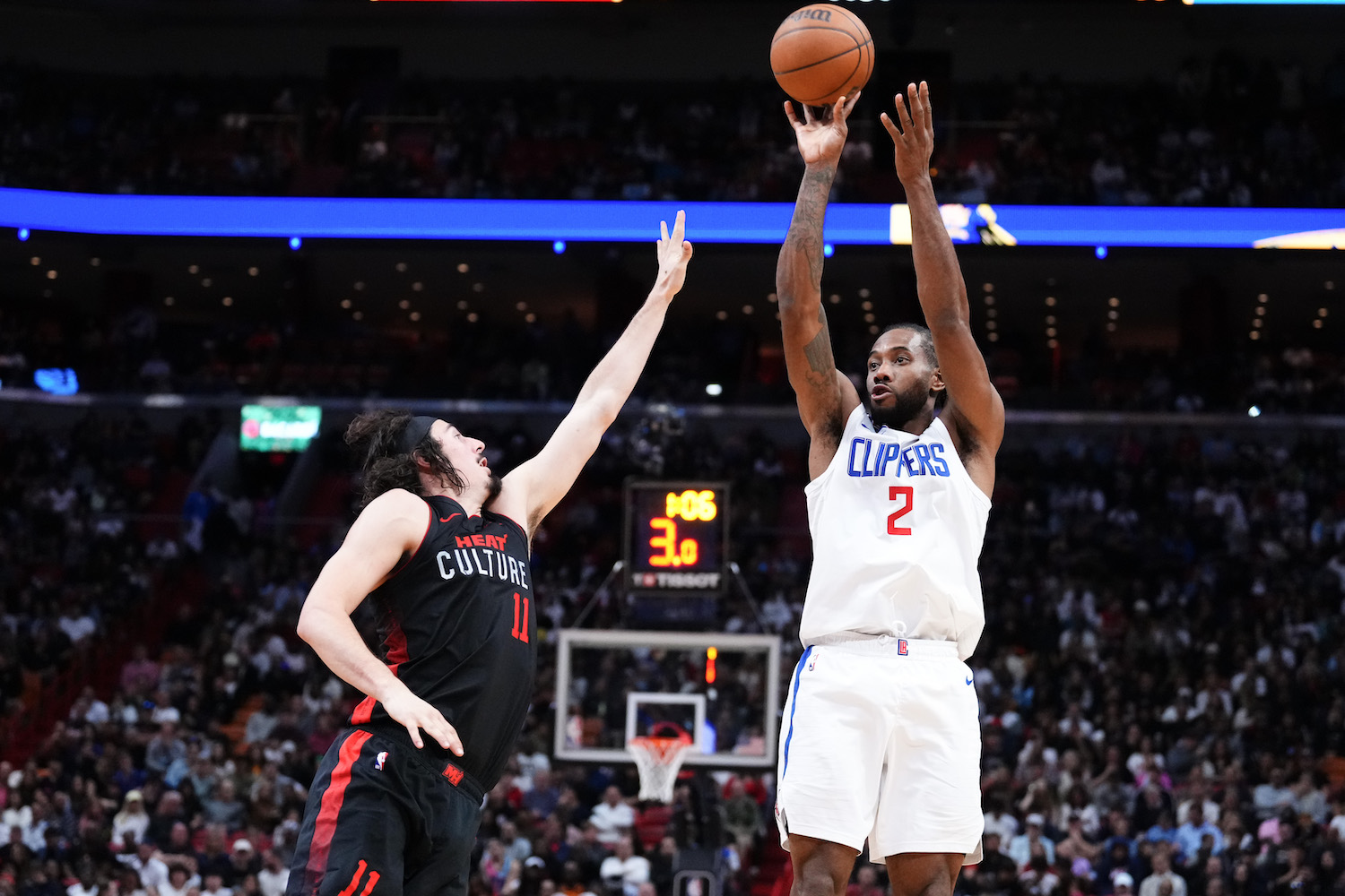 Kawhi Leonard Says Clippers’ Playoff Hopes Are Over