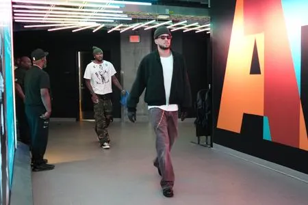 Phoenix Suns Guard Devin Booker Sidelined with Hip Injury Against Spurs