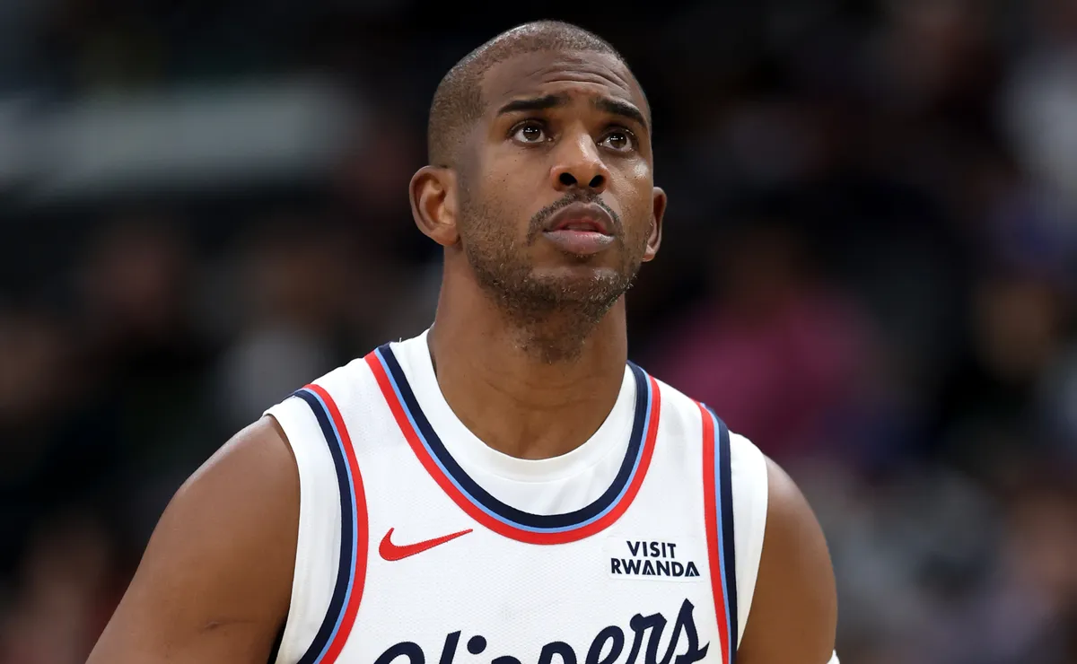 Chris Paul announces NBA retirement with intriguing three-word message after Raptors release
