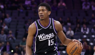 Kings F De'Andre Hunter's season over after left eye surgery