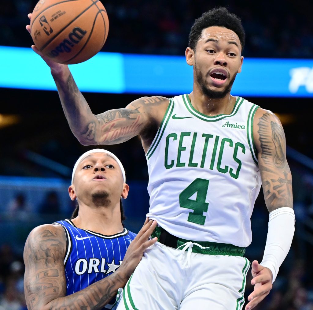 Boston Celtics trade Anfernee Simons to Bulls for Vucevic