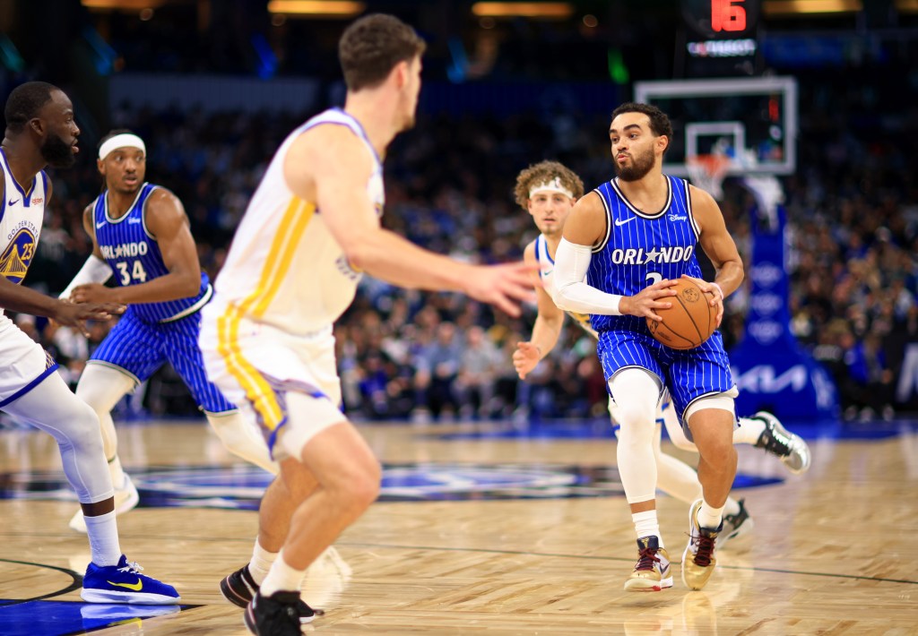Orlando Magic trading Tyus Jones to Charlotte Hornets