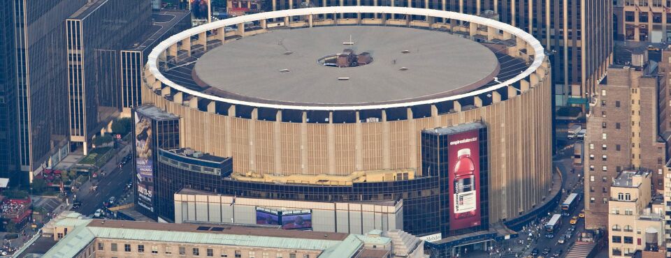 New York Knicks Hit Merchandise Bootleggers With Trademark Suit