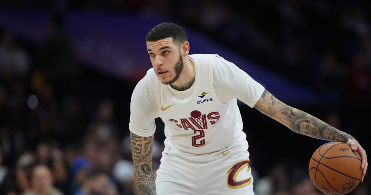 Cavs send guard Lonzo Ball to Utah Jazz, ESPN says