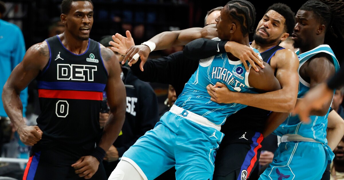 Stewart suspended 7 games and 3 other players are penalized for fighting in Pistons-Hornets game