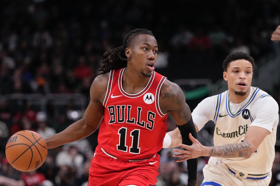 T-wolves acquire Ayo Dosunmu in trade with Bulls