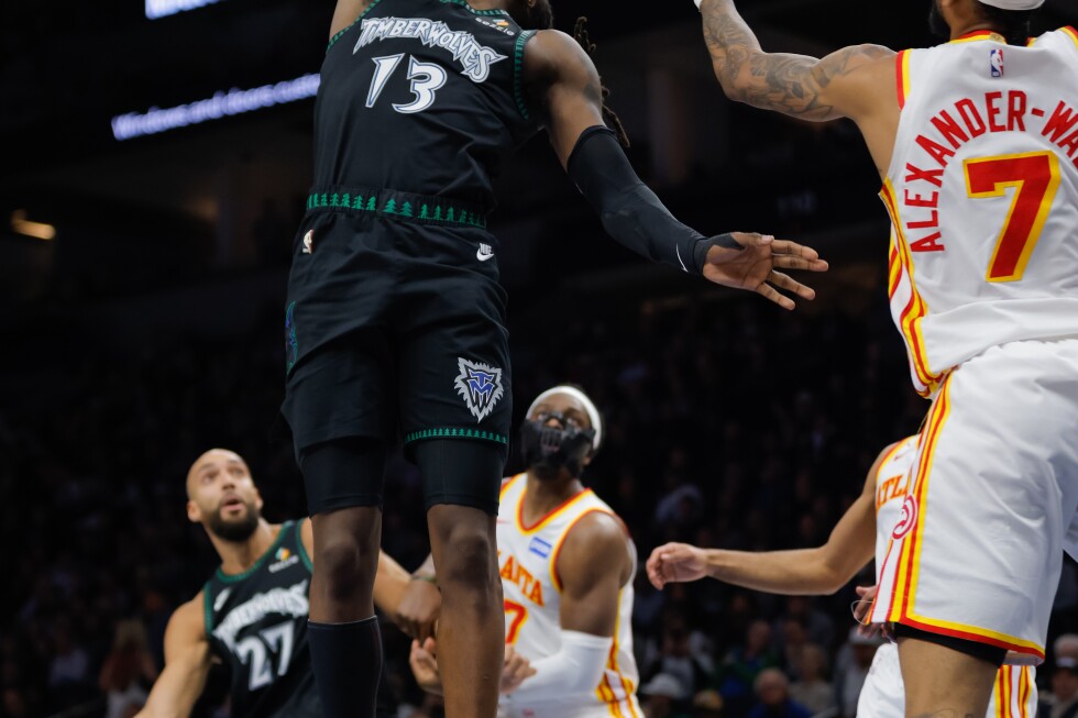 Edwards scores 30, Wolves cruise to 138-116 win against short-handed Hawks