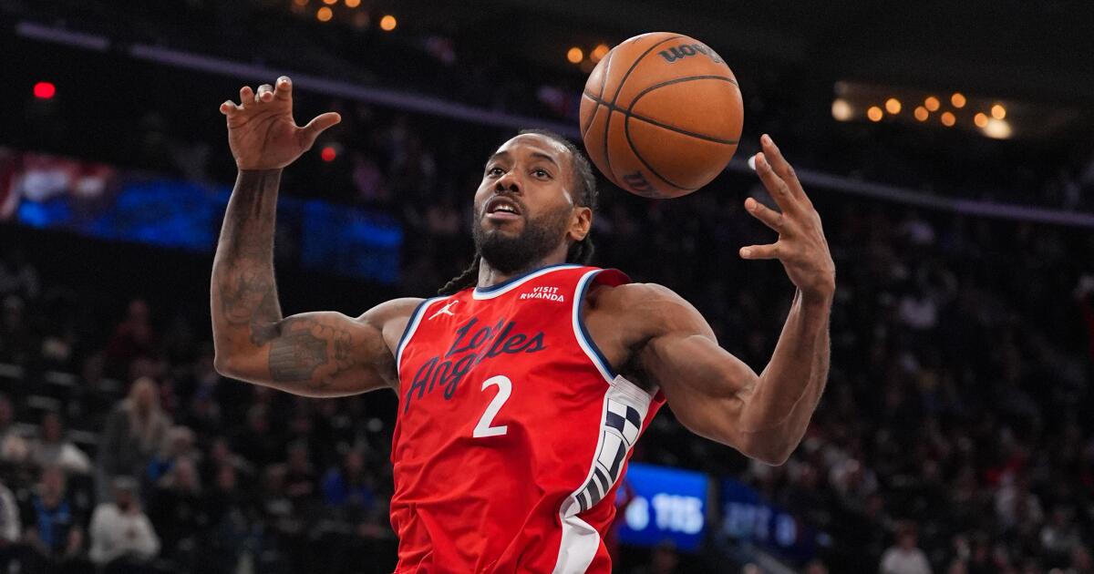 Clippers come up short against the 76ers