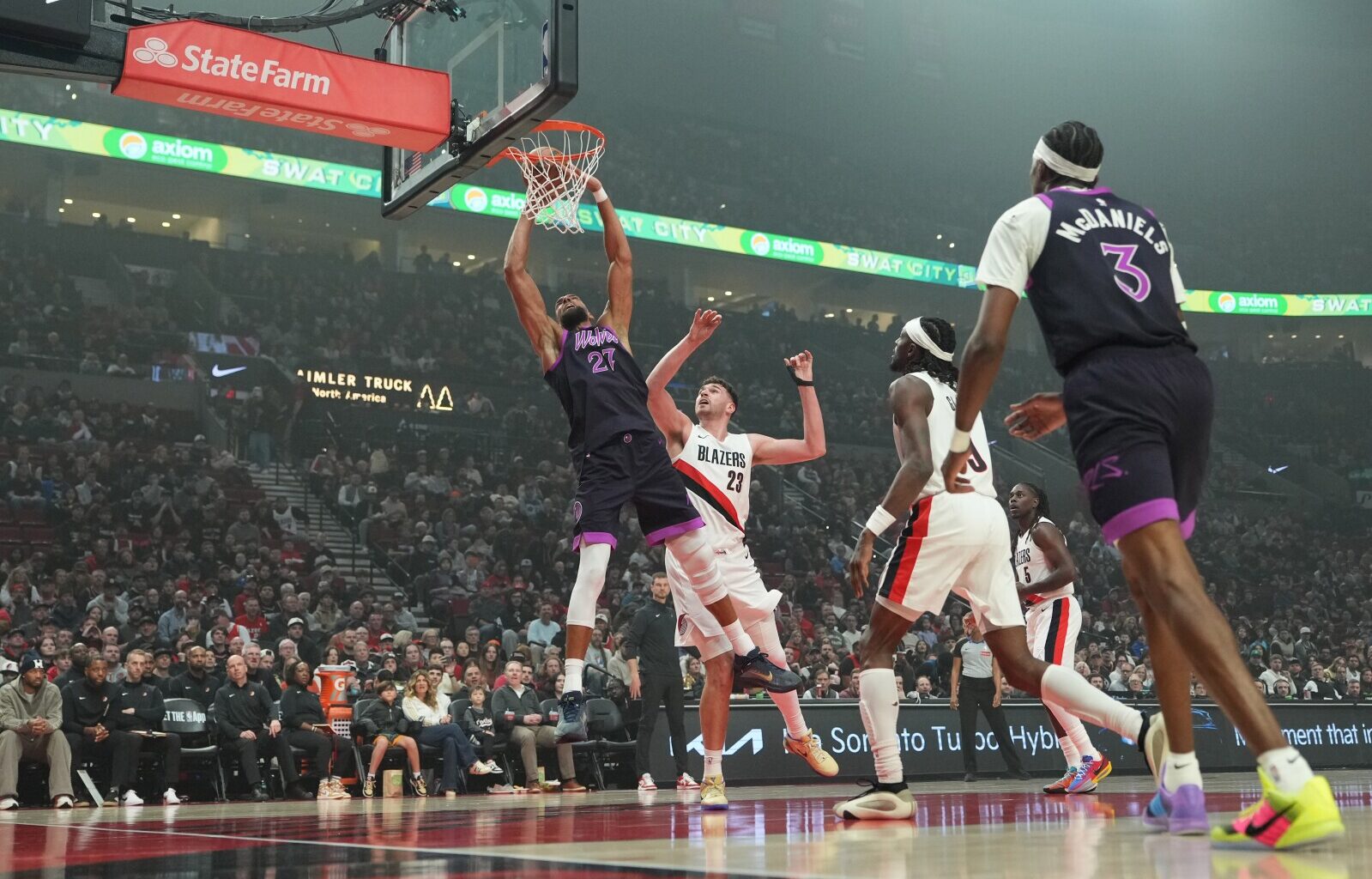 Edwards nets 34 as Wolves hold on vs. Blazers - InForum