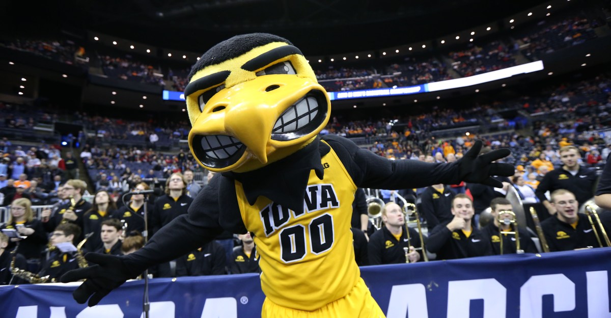 HOW TO WATCH COLLEGE BASKETBALL: Sunday, February 22, 2026