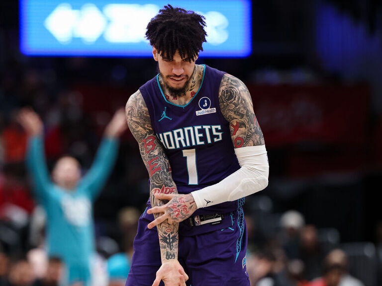 Ball ties Hornets record with 10 triples in rout of Wizards