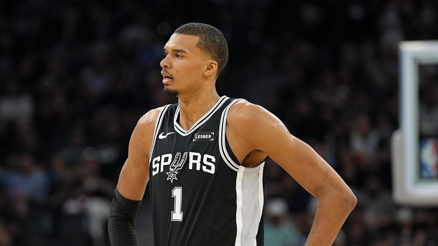 Victor Wembanyama Nearly Posts Five-by-Five as Pacers Lose 16th Straight