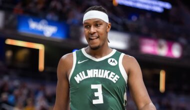 Milwaukee Bucks center/forward Myles Turner (3) in the first half against the Indiana Pacers at Gainbridge Fieldhouse on December 23, 2025.