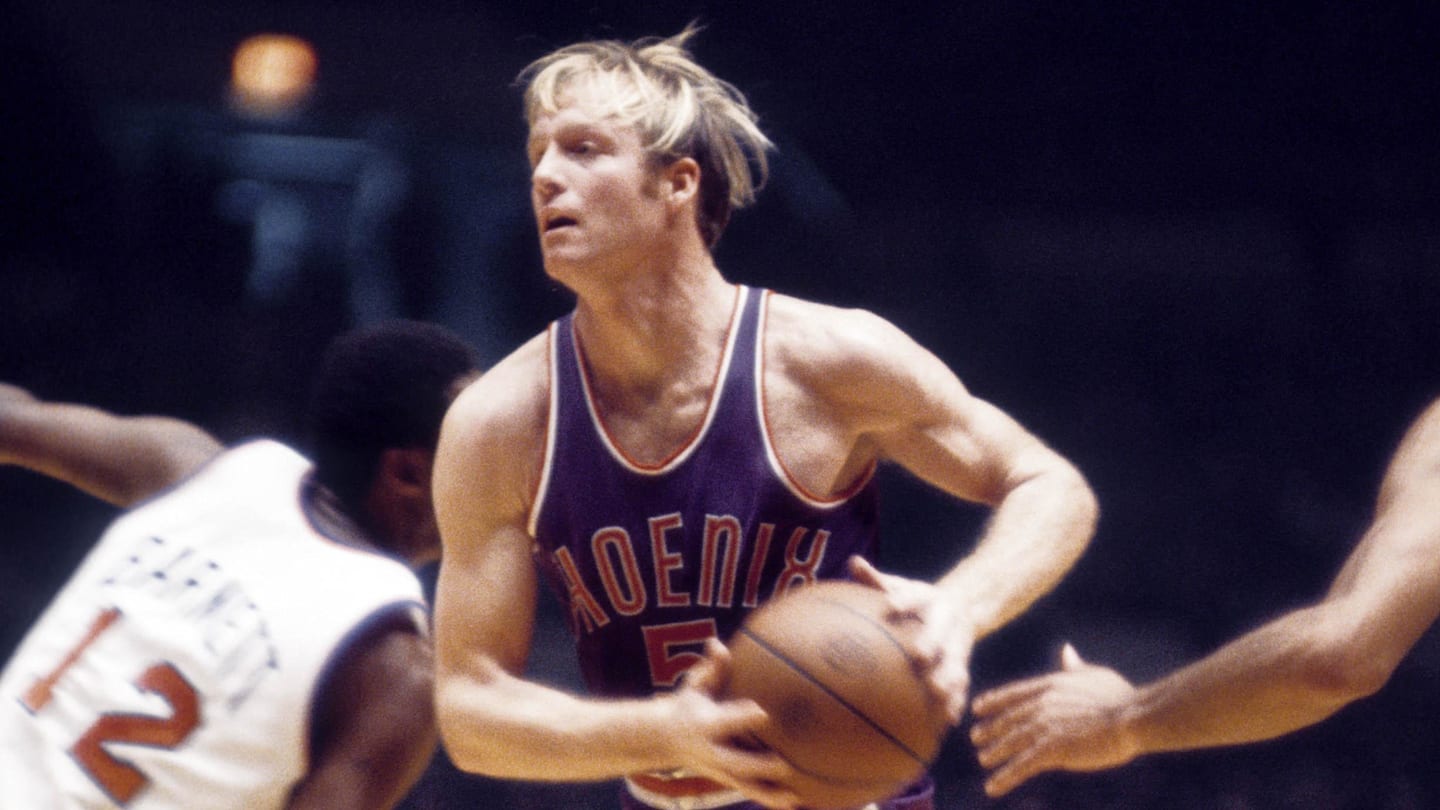 Suns at Knicks (1971)