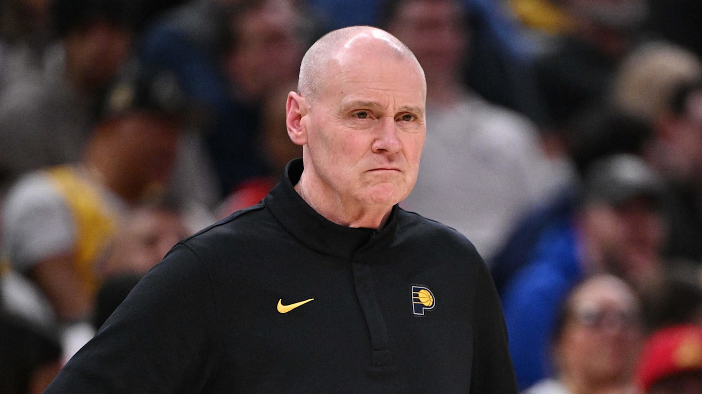 Indiana Pacers head coach Rick Carlisle stands on the sideline during the first quarter against the Los Angeles Lakers at Gainbridge Fieldhouse.