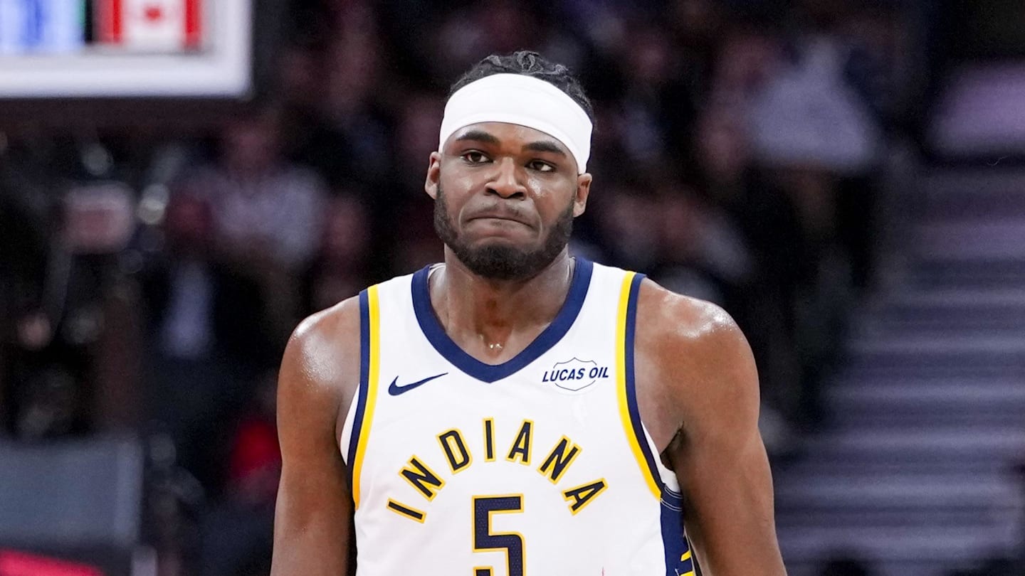 Indiana Pacers forward Jarace Walker (5) looks on against the Toronto Raptors during the second half at Scotiabank Arena.