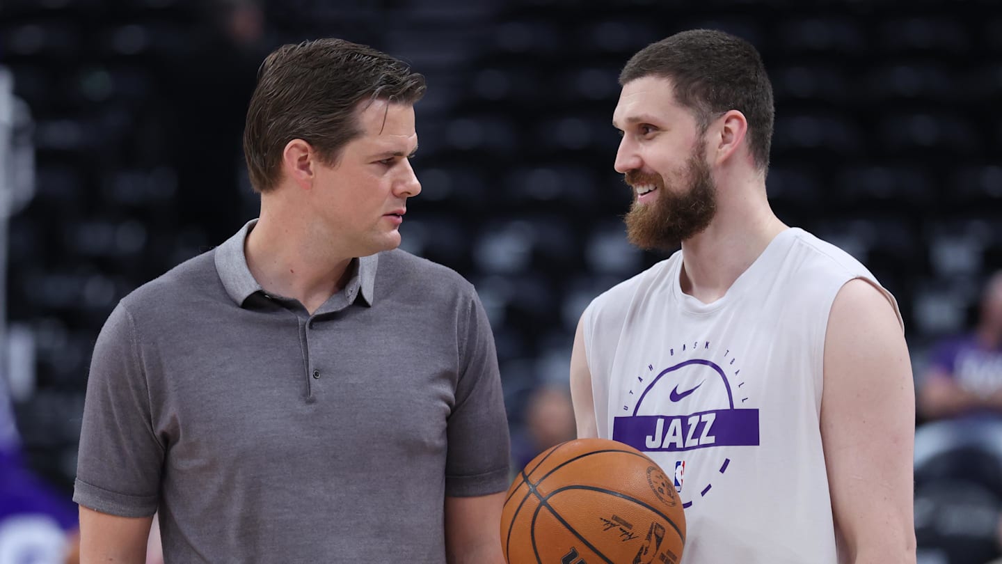 Mar 21, 2026; Salt Lake City, Utah, USA; Utah Jazz head coach Will Hardy (left) and guard Svi Mykhailiuk (right) speak before the game against the Philadelphia 76ers at Delta Center. Mandatory Credit: Rob Gray-Imagn Images