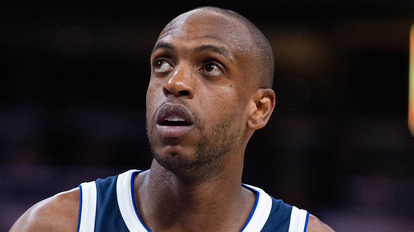 Dallas Mavericks, Khris Middleton