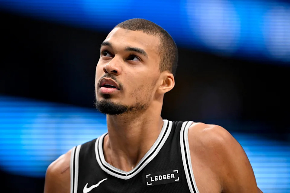 San Antonio Spurs forward Victor Wembanyama (1) looks on during a game.© Jerome Miron-Imagn Images