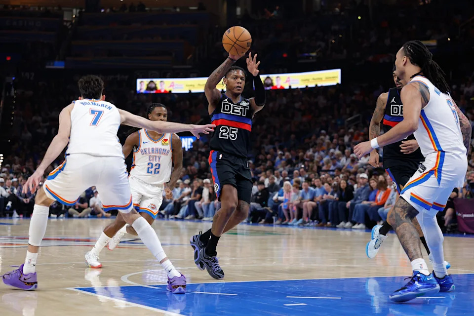 Mar 30, 2026; Oklahoma City, Oklahoma, USA; Detroit Pistons guard Marcus Sasser (25) passes against the Oklahoma City Thunder during the first half at Paycom Center. Mandatory Credit: Alonzo Adams-Imagn Images