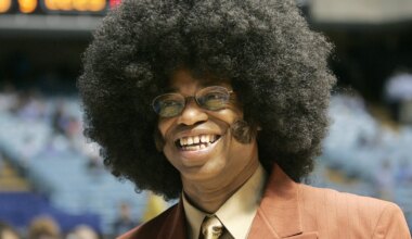 Nets jersey history No. 44