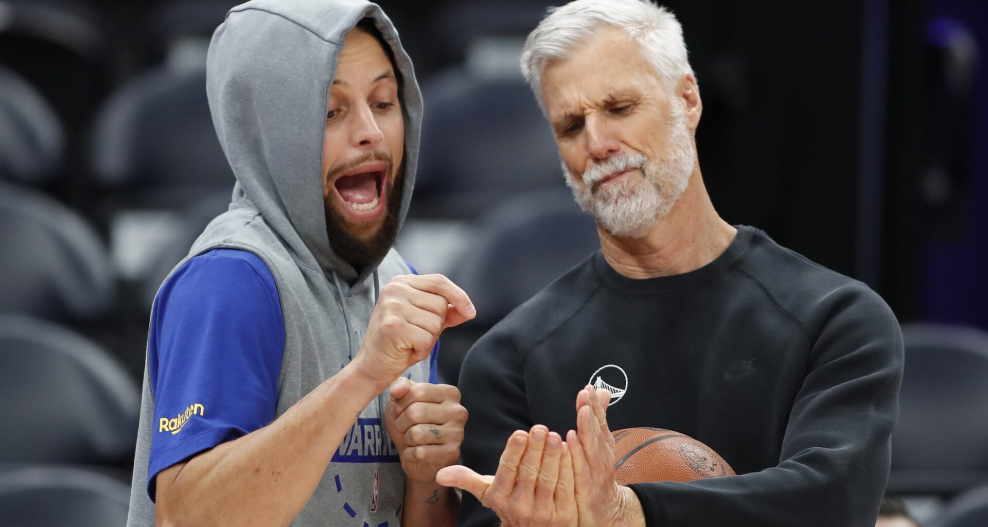 Warriors to Keep Stephen Curry on Injured List Amid Playoff 'Goal'