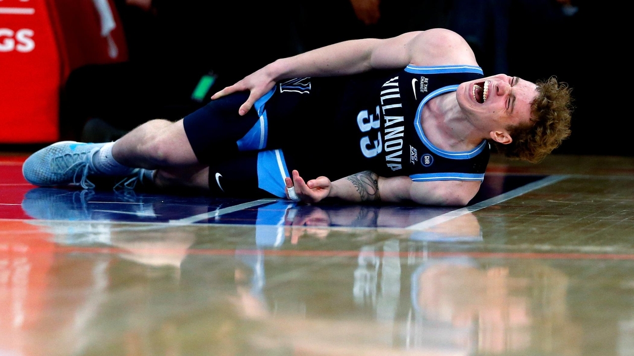 Villanova starting forward Matt Hodge will miss the rest of the season with a torn ACL