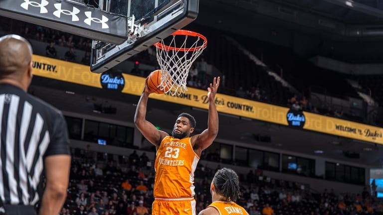 Tennessee forward Jaylen Carey (23) grabs a rebound during the...