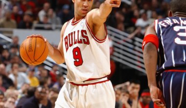 Rockets jersey history No. 9