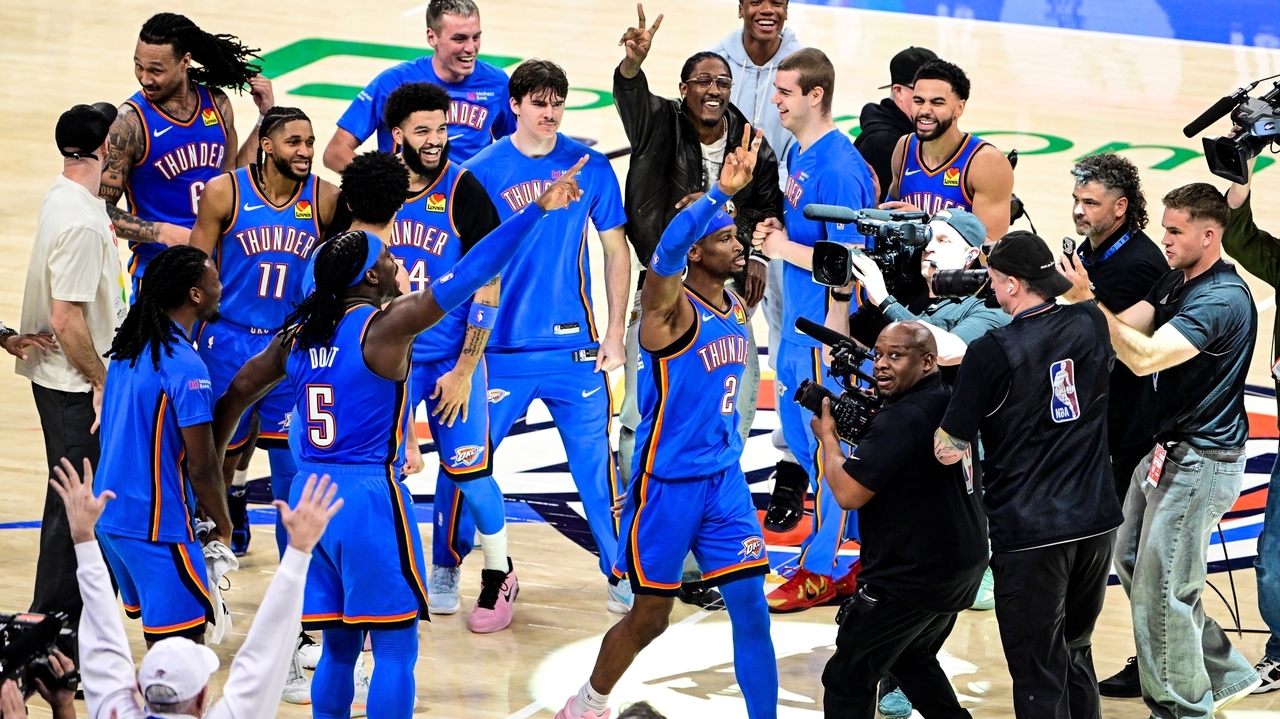 Inside the numbers: Shai Gilgeous-Alexander ties Wilt Chamberlain's 20-point streak record