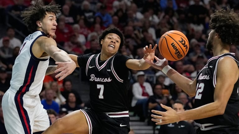 Gonzaga guard Jalen Warley, left, and Santa Clara guard KJ...
