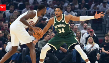 Is Giannis Antetokounmpo playing tonight vs the Cleveland Cavaliers? Latest update on the Milwaukee Bucks star's injury report (March 17, 2026) | NBA News