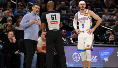 Thunder's Alex Caruso blocks a shot with his shoe, gets technical foul