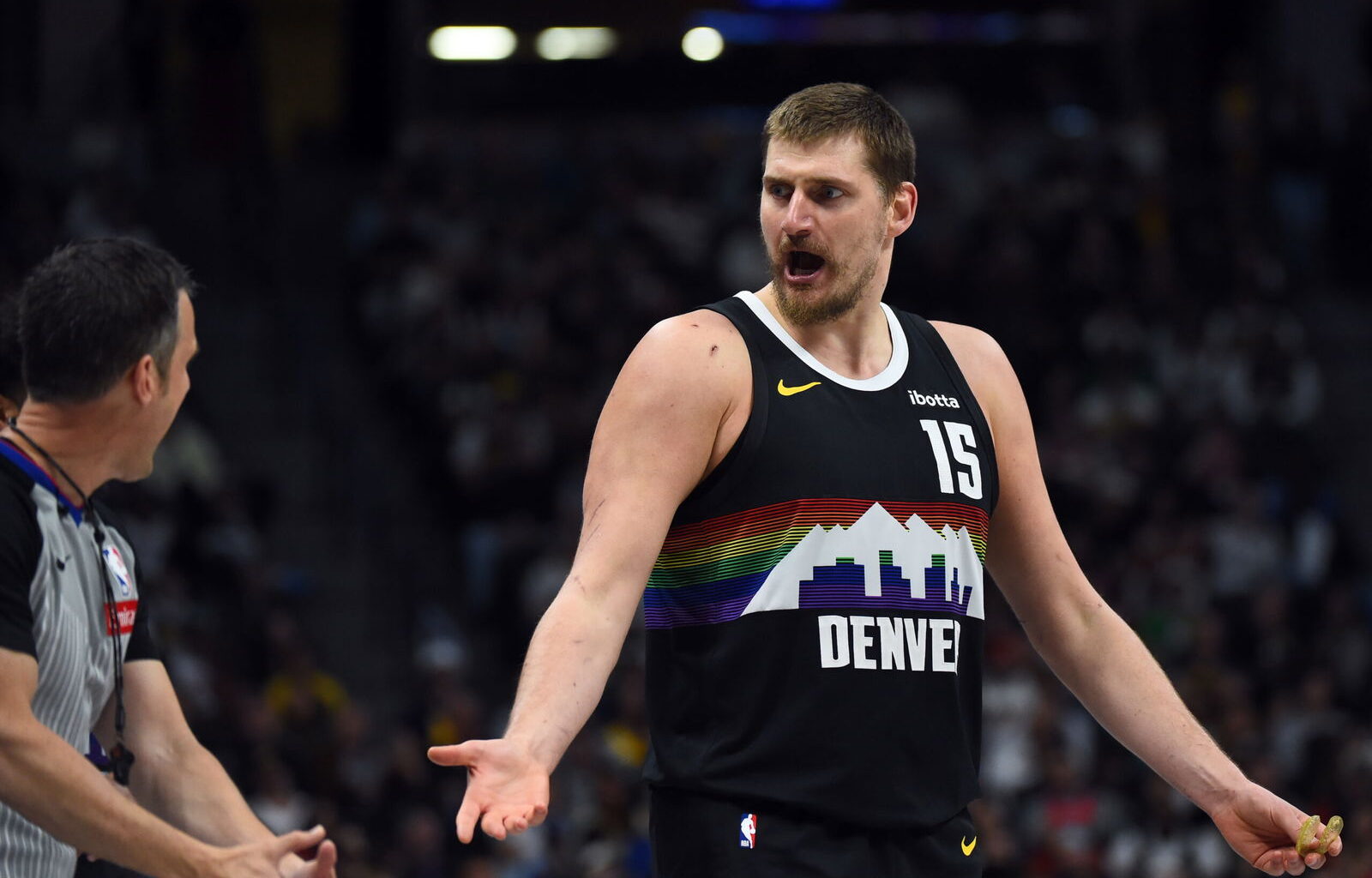 Nuggets' Late-Game Breakdowns Are a Red Flag for Playoff Hopes – The Lead