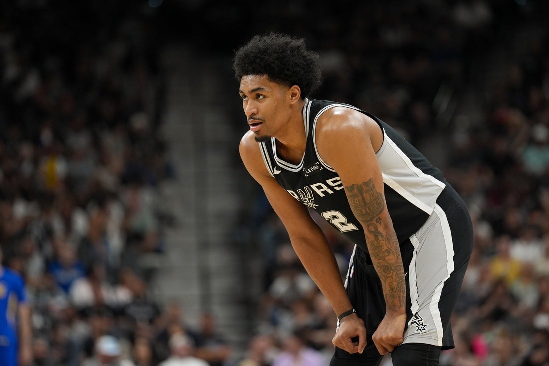 Harper matches career high in first pro start as Spurs hammer Pacers