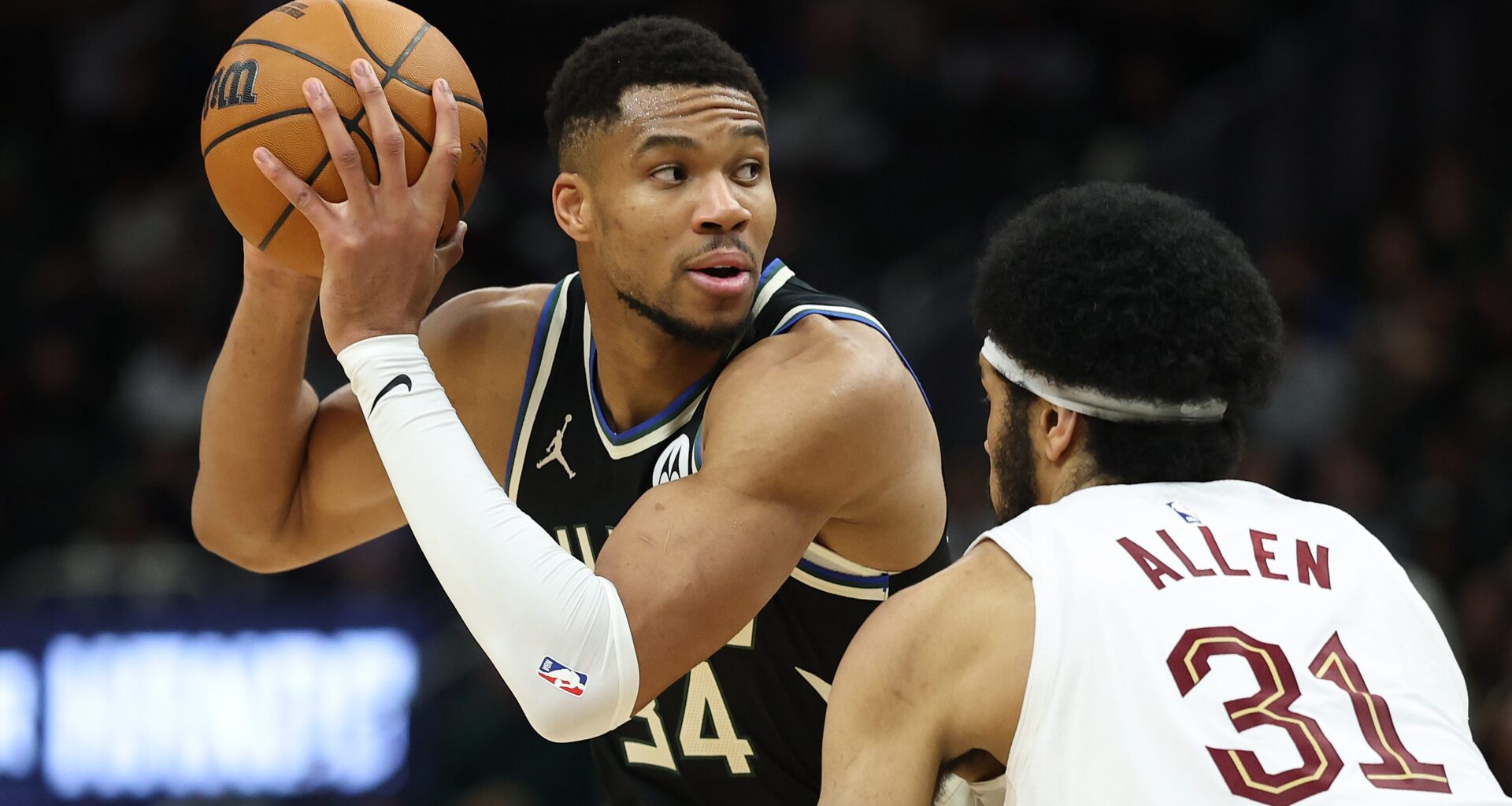 Cavaliers' 'Defcon 5' Could Push Giannis Antetokounmpo Trade