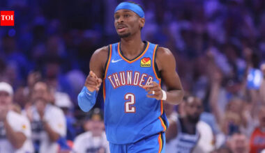 Is Shai Gilgeous-Alexander playing tonight vs the Philadelphia 76ers? Latest update on the Oklahoma City Thunder star's injury report (March 23, 2026) | NBA News