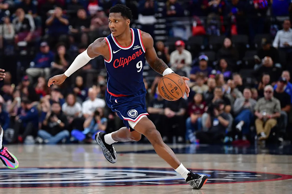 Los Angeles Clippers guard Bennedict Mathurin (9)© Gary A. Vasquez-Imagn Images

