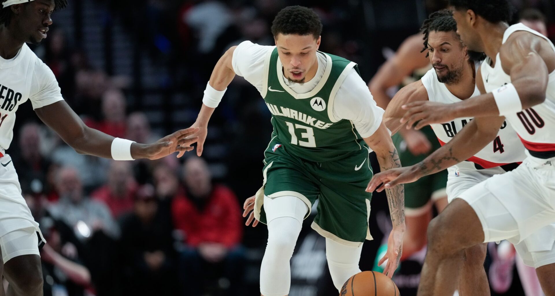 Henderson has 30 and the Trail Blazers rout the fading Bucks 130-99