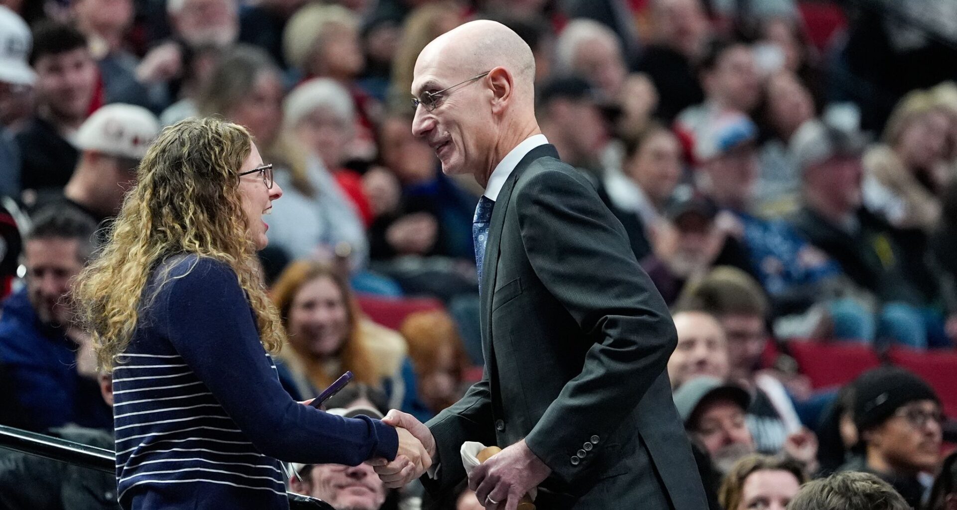 NBA shares some anti-tanking concepts with owners, AP sources say