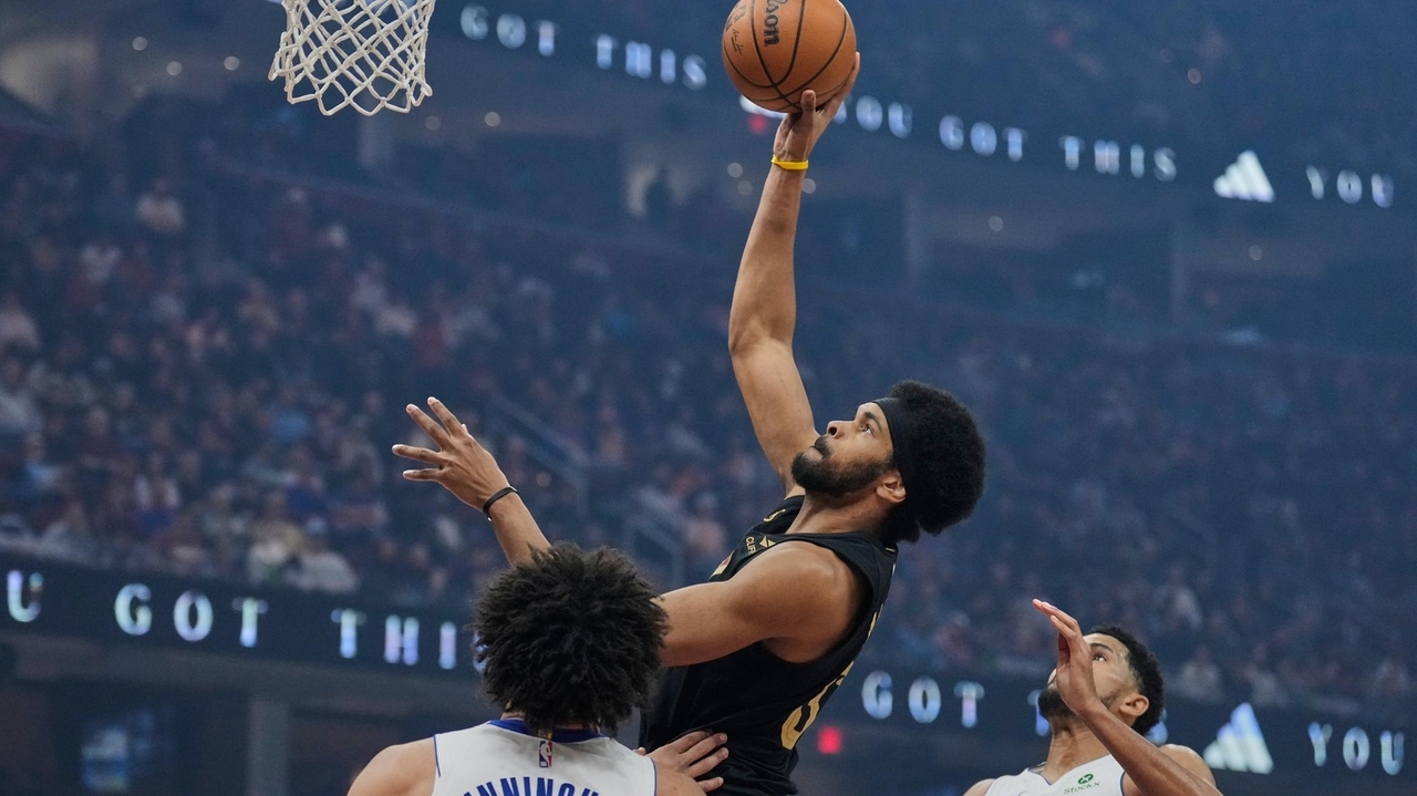 Jarrett Allen back in Cavaliers' lineup, returning as team ramps up for playoffs