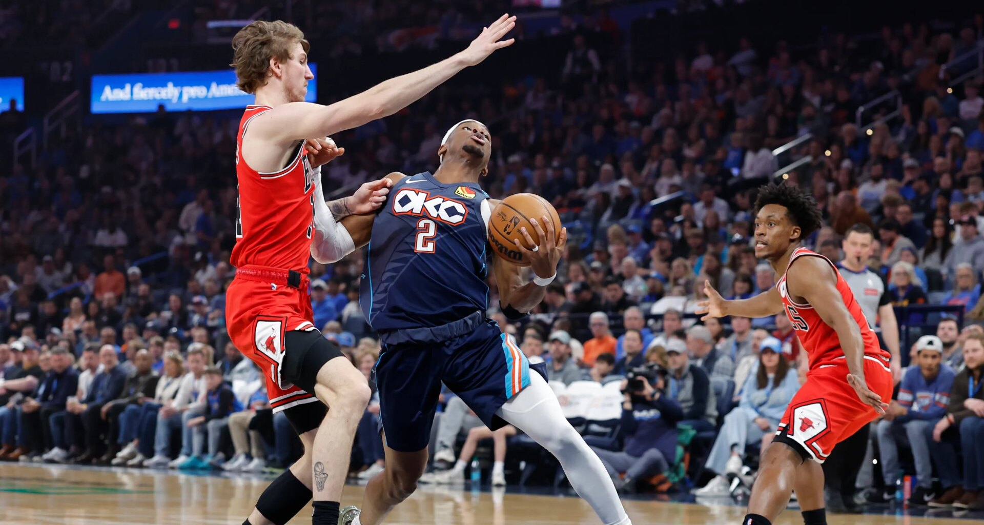 Best images from Thunder's 131-113 win over Bulls