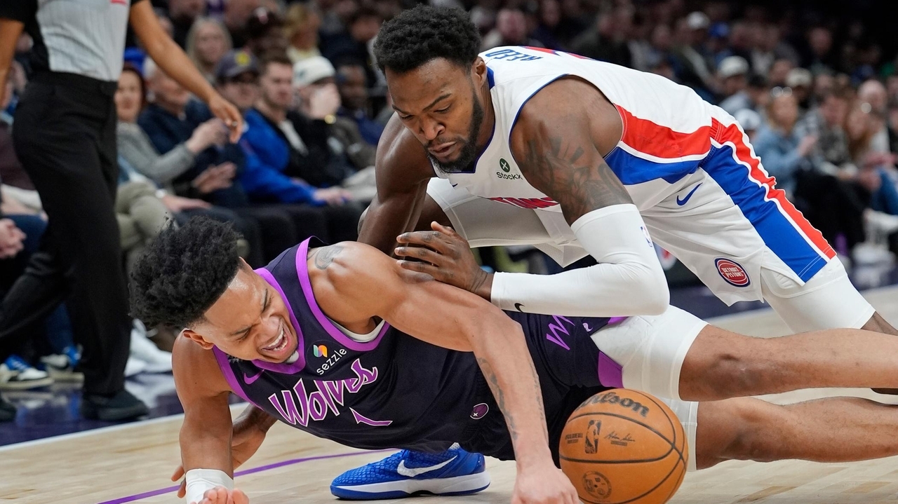 Harris scores 18, Pistons tighten grip on top seed in the East with a 109-87 win over Minnesota