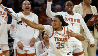 NCAA Tournament: Texas, South Carolina win big to reach Women's Final Four
