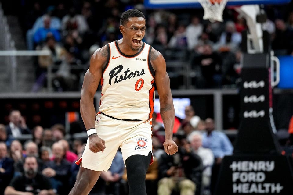 San Antonio Spurs v Detroit Pistons