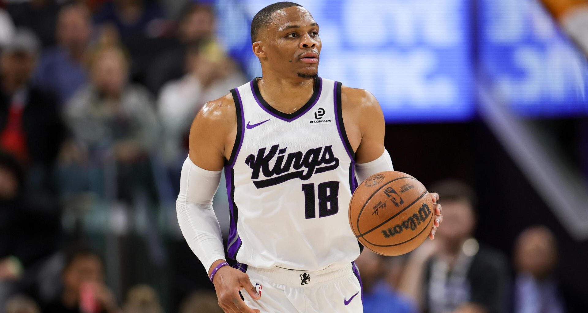 Westbrook has triple-double in Kings' 118-109 win as Clippers lose Leonard to sprained ankle