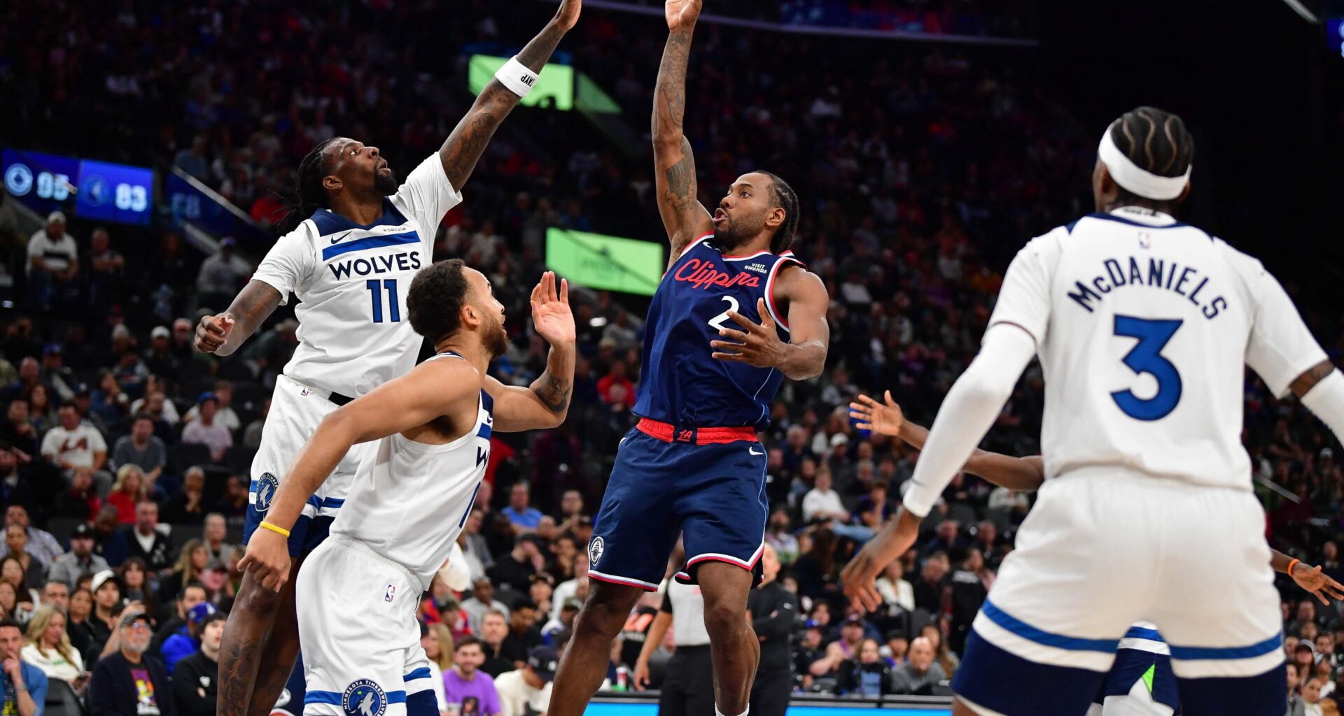 NBA: Kawhi Leonard scores 45, Clippers make history vs. Wolves